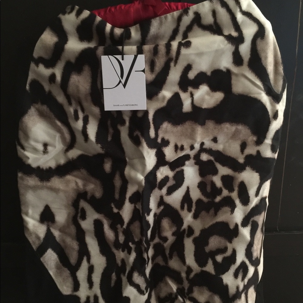 NWT! DvF leopard bark sheath skirt size 10